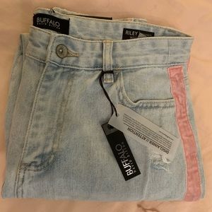 New with tags Buffalo distressed mom jeans